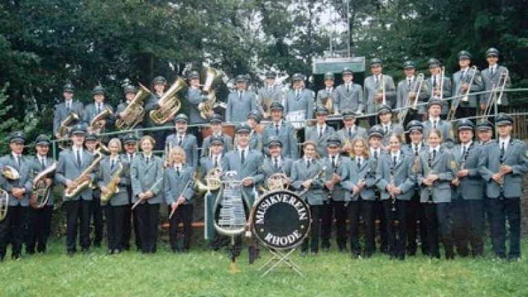 schuetzenverein-olpe-musikverpflichtung-schuetzenvall-2003