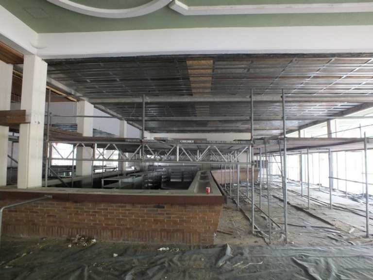 Erneuerung der Decke im Hauptzelt 2016 Erneuerung der Decke im Hauptzelt 2016