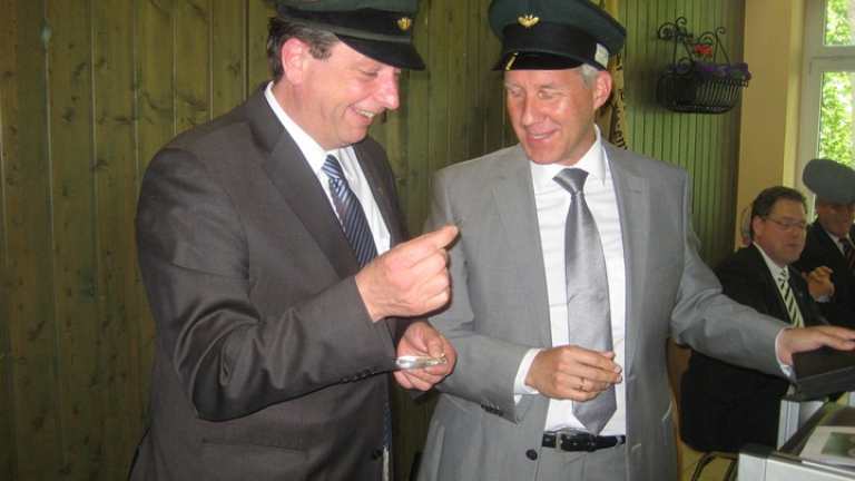 Ordensübergabe 2016 - Schützenkönig Christian Reißner und Major Peter Liese