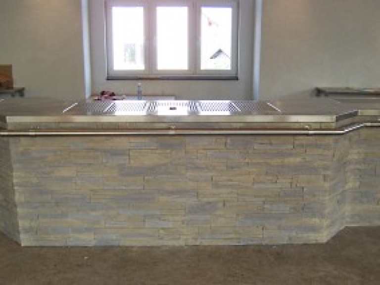 Thekenanlage Schwarzes Zelt 2009