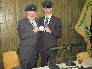 Ordensübergabe 2007 - Major Paul Imhäuser & Schützenkönig Michael Neu